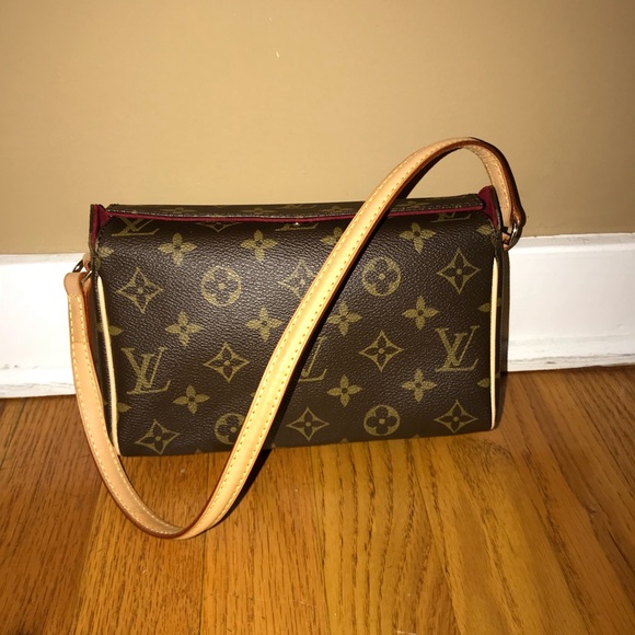 Louis Vuitton Bags Authentic Louis Vuitton Purse Poshmark